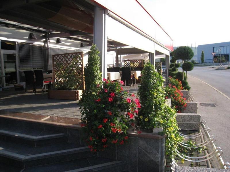 Hotel Galaksija Trebnje image
