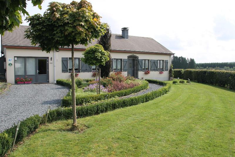 B&B Au Fil Des Saisons Sur La Wiels image