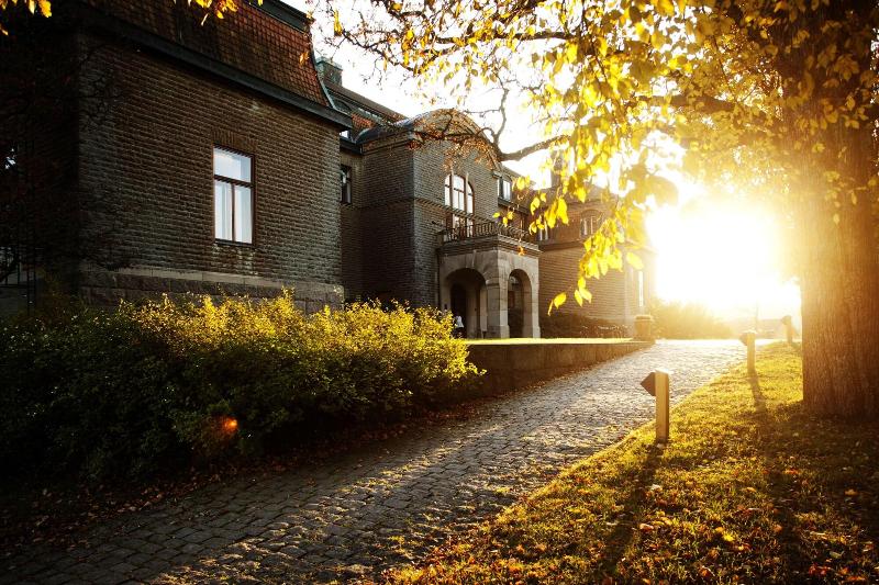 Bjertorp Slott image