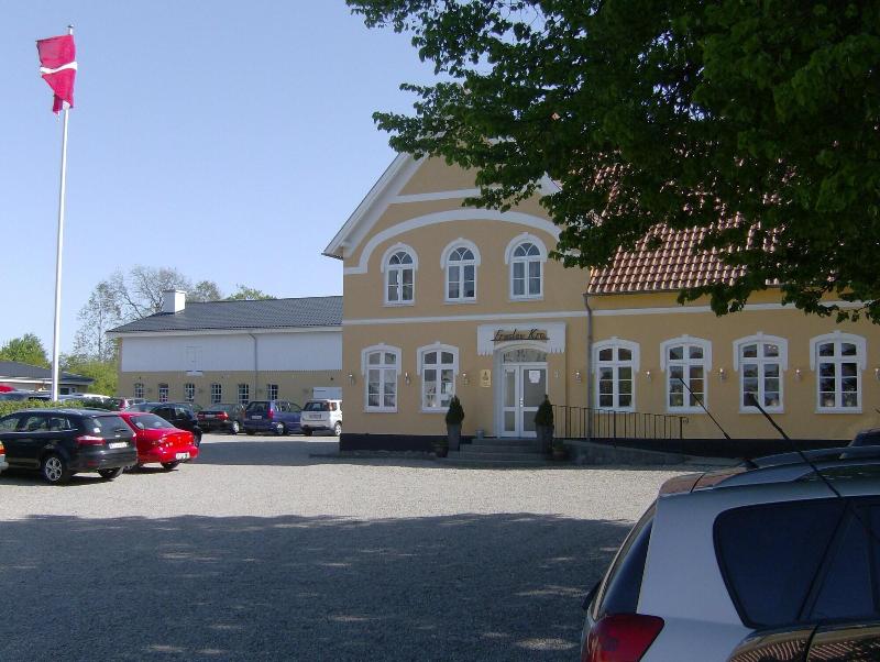 Hotel Frøslev Kro image