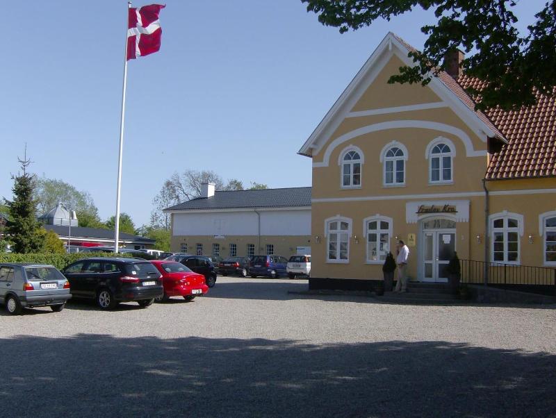 Hotel Frøslev Kro image