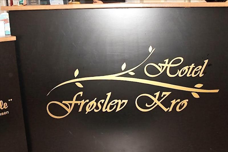 Hotel Frøslev Kro image