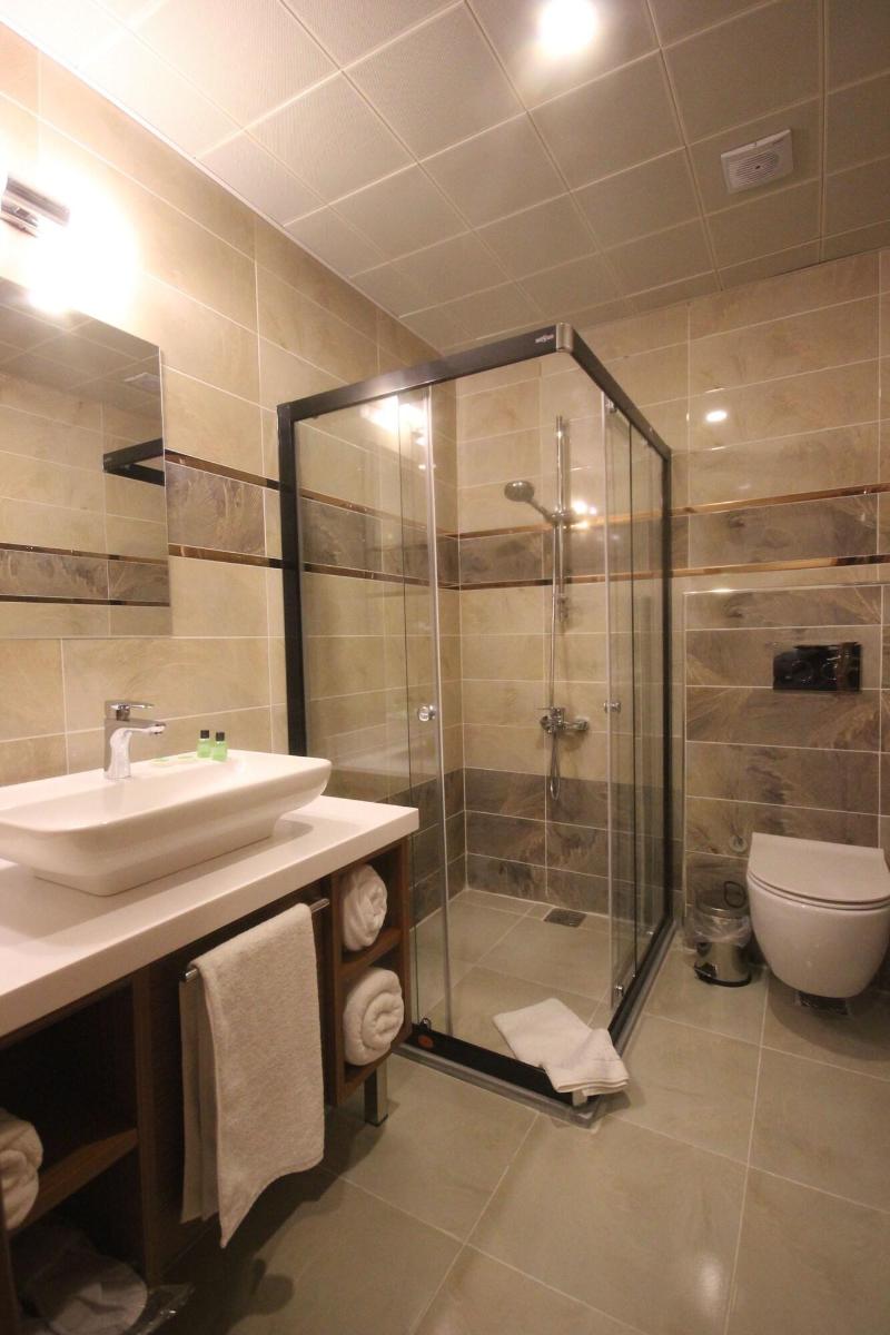 Garden Zara Hotel image