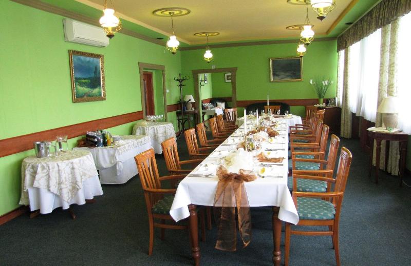 Hotel Hubert Nové Zámky image 1