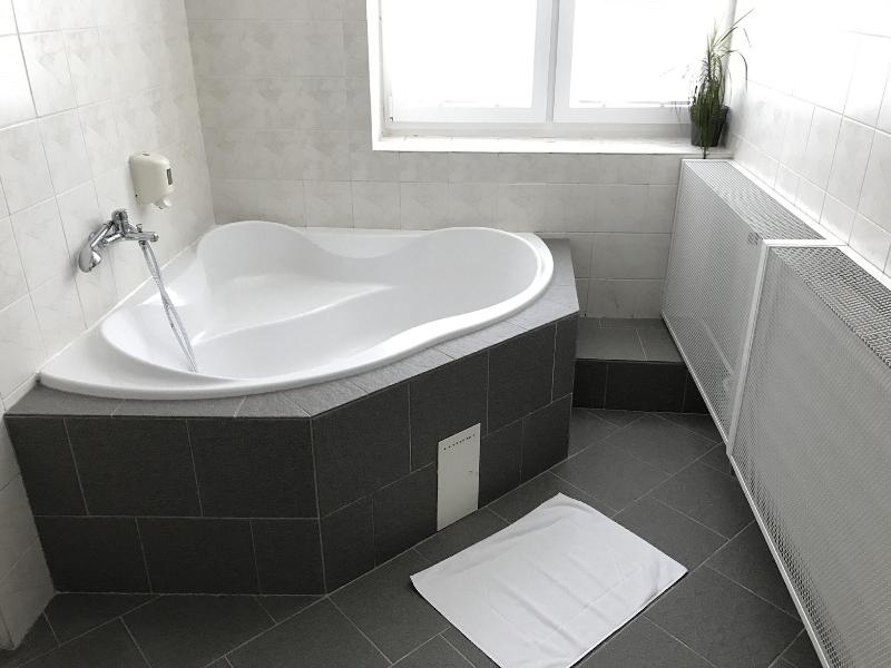 Hotel Hubert Nové Zámky image