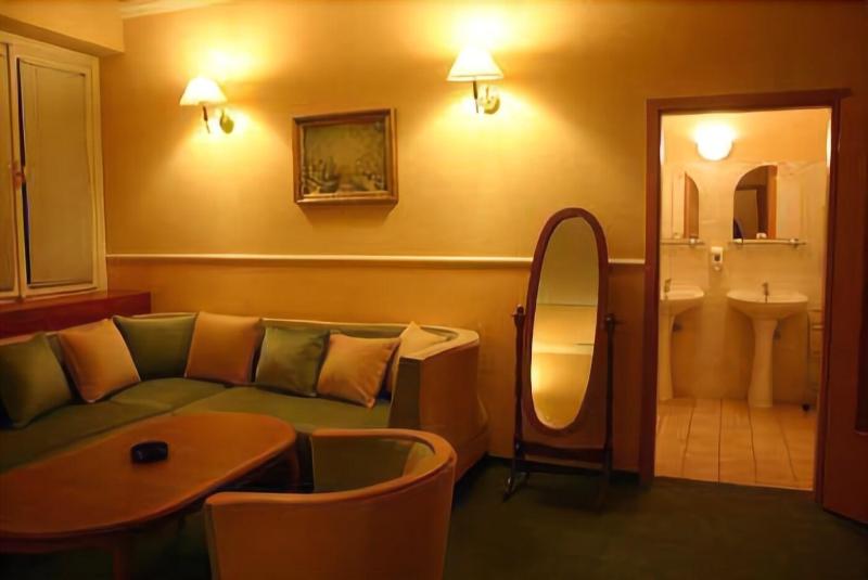 Hotel Hubert Nové Zámky image