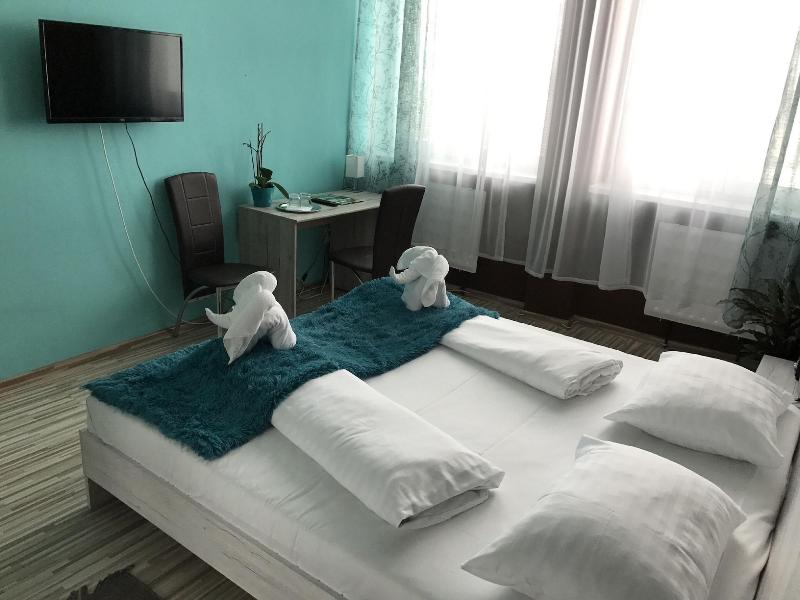 Hotel Hubert Nové Zámky image