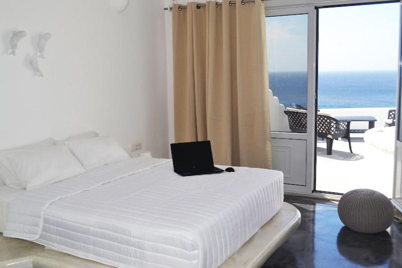 Golden Beach Resort Anafi gallery photo 22