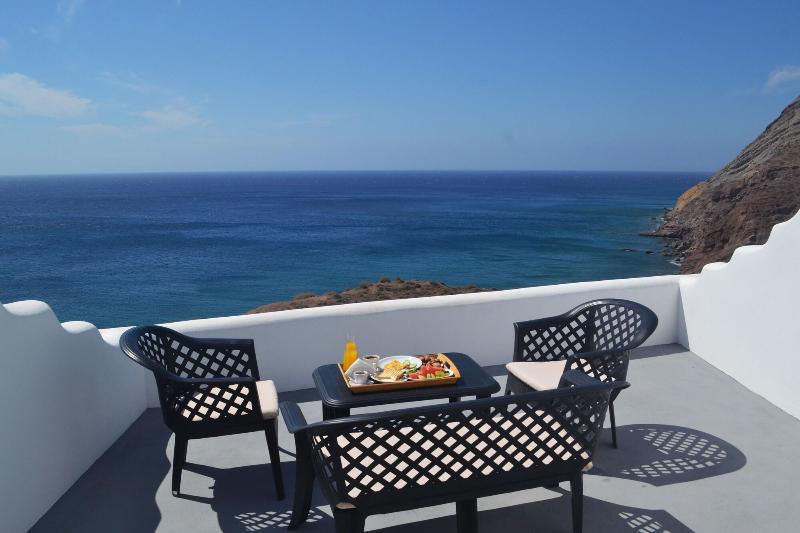 Golden Beach Resort Anafi gallery photo 15