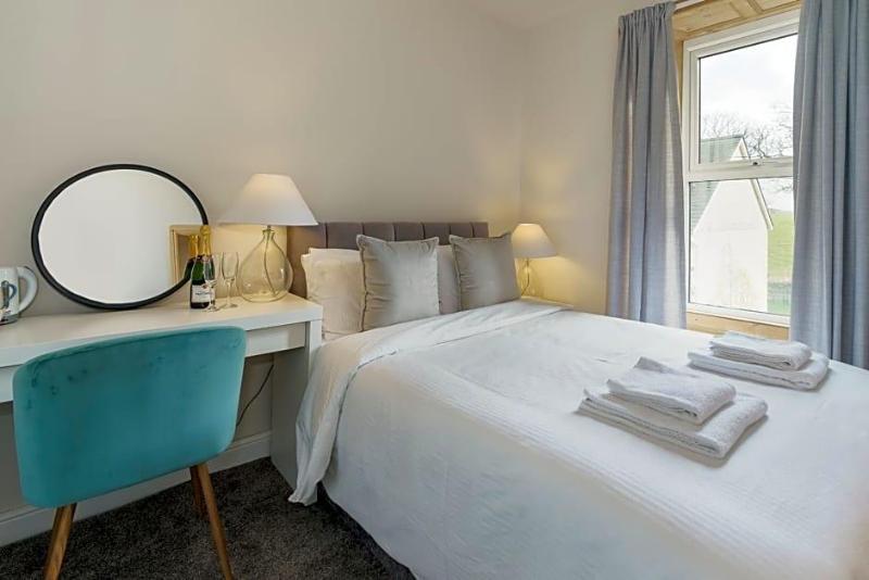 Woodlands Hall Hotel image