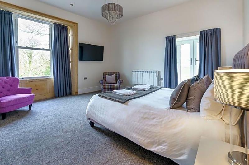 Woodlands Hall Hotel image