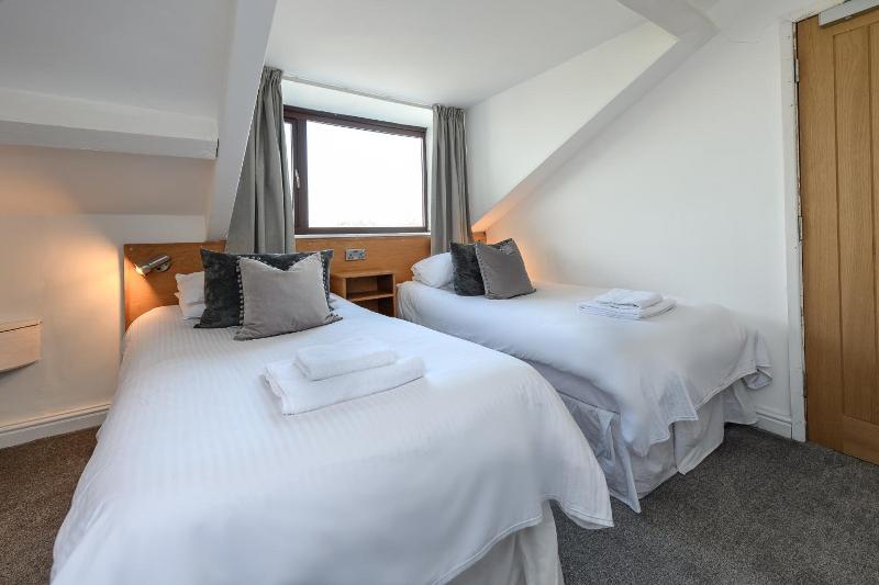 Woodlands Hall Hotel image