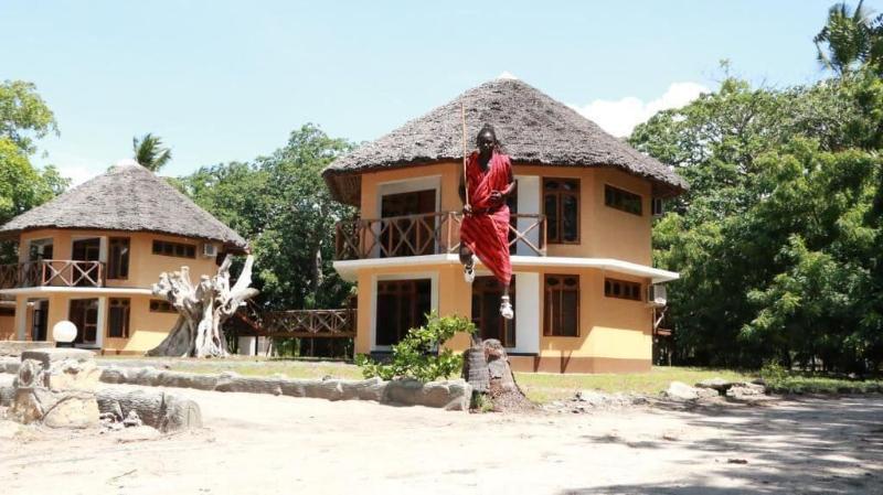 Saadani Park Hotel