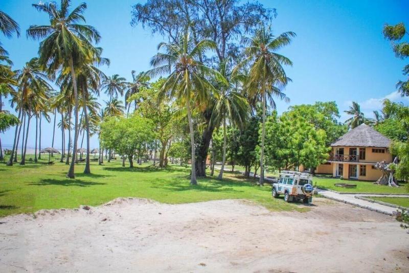 Saadani Park Hotel