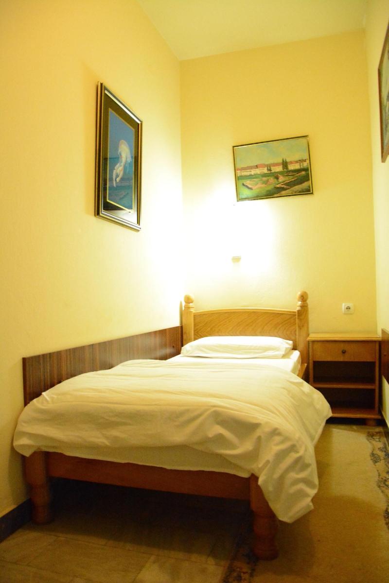 B&B Passage image