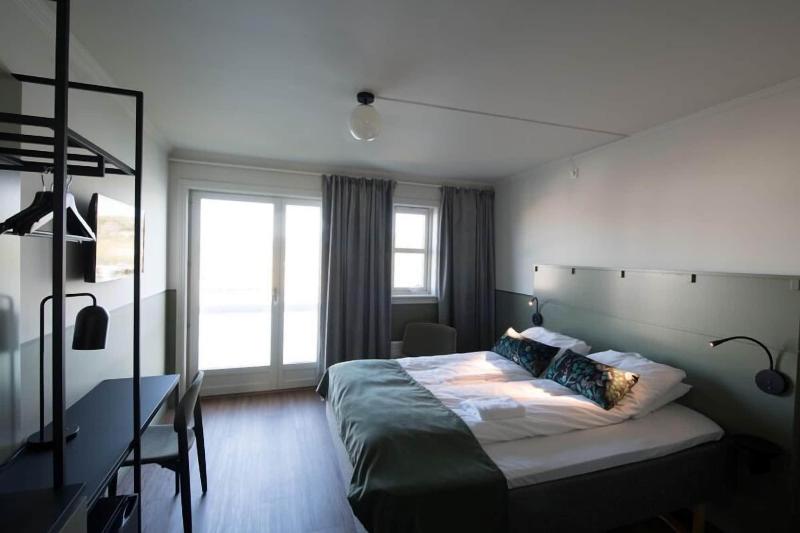 Utstein Kloster Hotell image