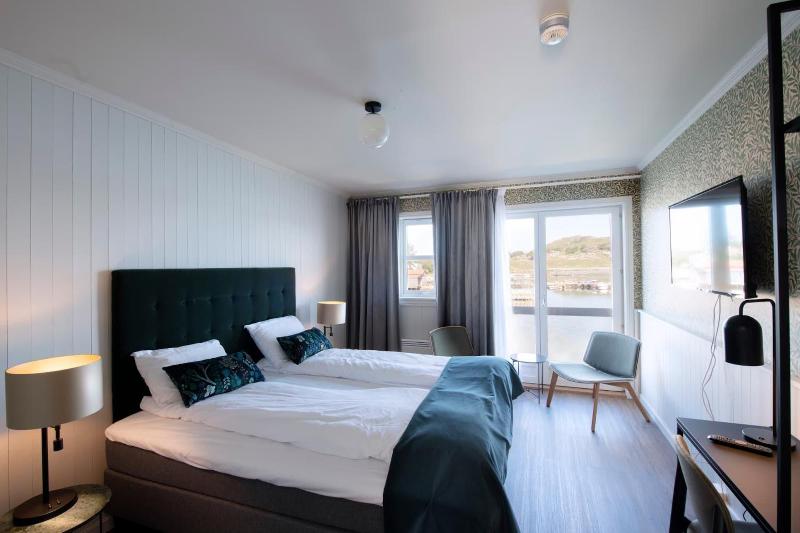 Utstein Kloster Hotell image