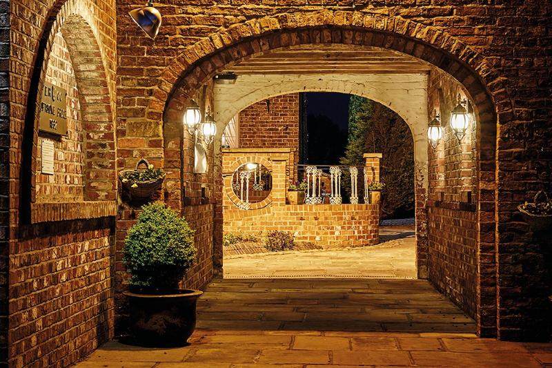 Loftsome Bridge Hotel image