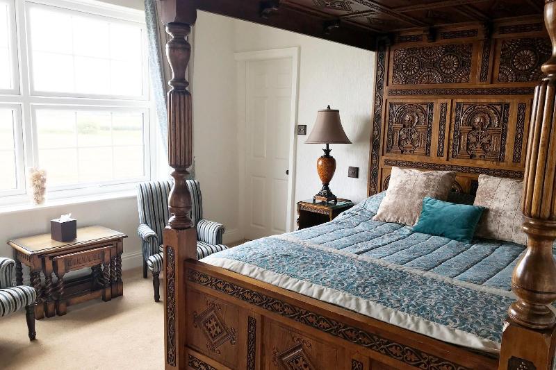 Loftsome Bridge Hotel image