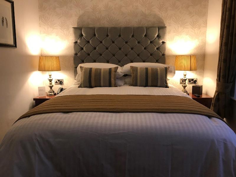 Loftsome Bridge Hotel image