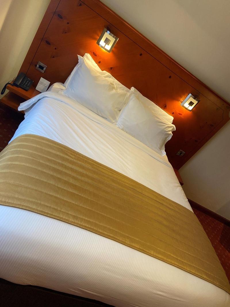 Loftsome Bridge Hotel image