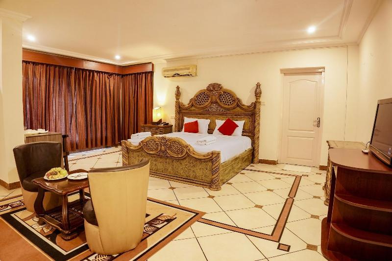 Emarald Ayurvedic Resort image