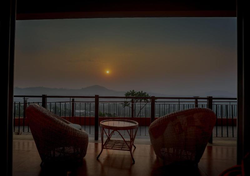 The Estate Resort Bar And Restaurant