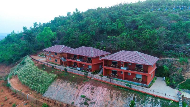 The Estate Resort Bar And Restaurant