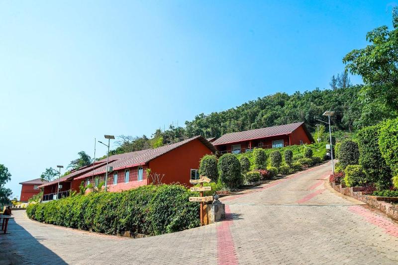 The Estate Resort Bar And Restaurant