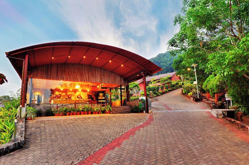 The Estate Resort Bar And Restaurant