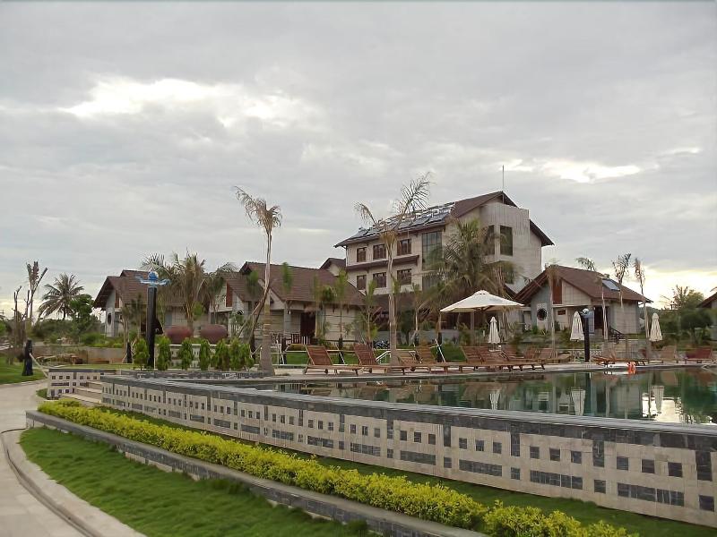 Sa Huynh Beach Resort image