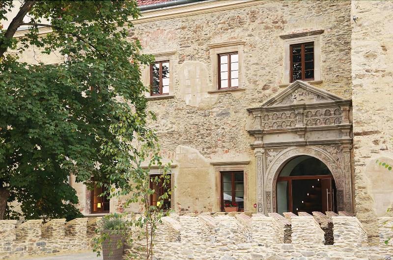 Uroczysko Siedmiu Stawów Luxury Hotel image