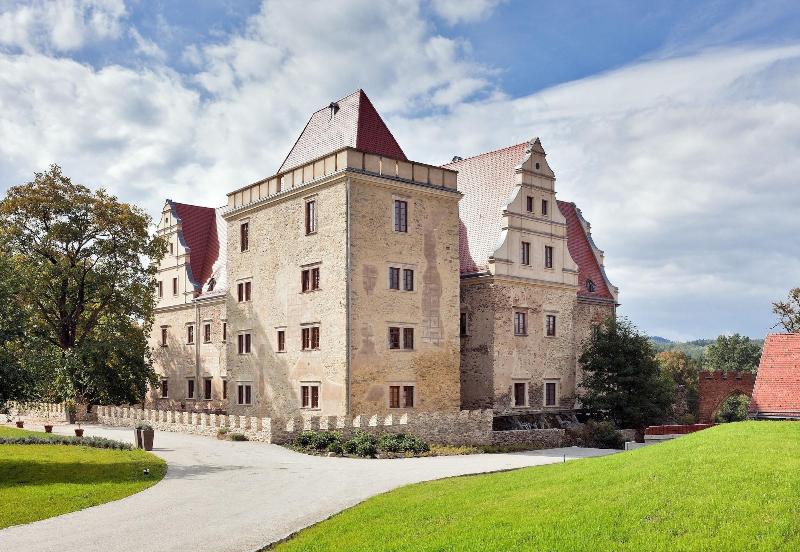 Uroczysko Siedmiu Stawów Luxury Hotel image