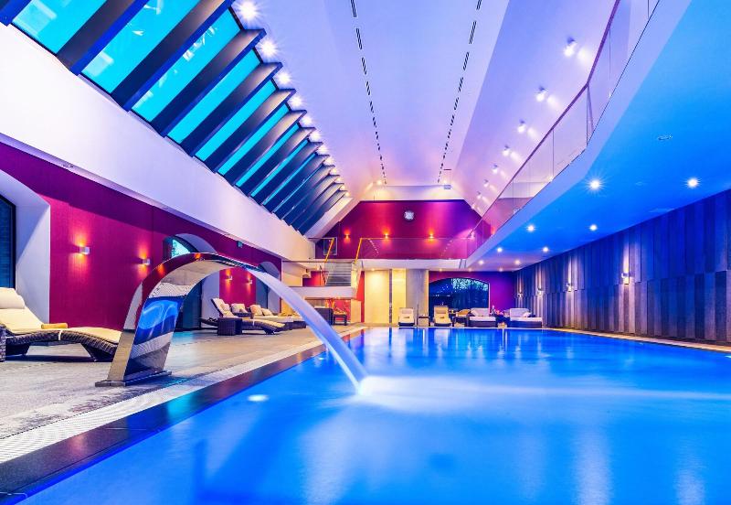 Uroczysko Siedmiu Stawów Luxury Hotel image