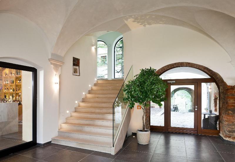Uroczysko Siedmiu Stawów Luxury Hotel image
