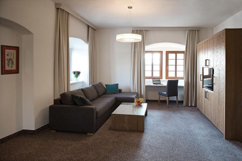 Uroczysko Siedmiu Stawów Luxury Hotel image
