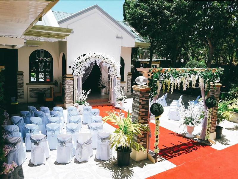 Villa Esmeralda Bryan's Resort Hotel and Restauran image