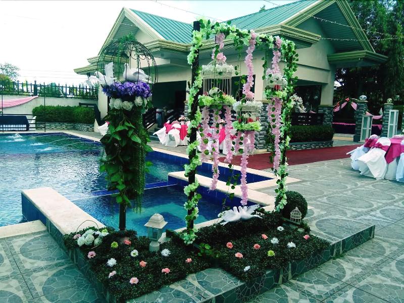 Villa Esmeralda Bryan's Resort Hotel and Restauran image