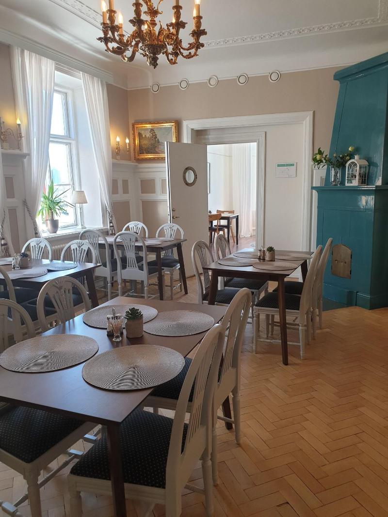 Hamnhotellet Kronan image