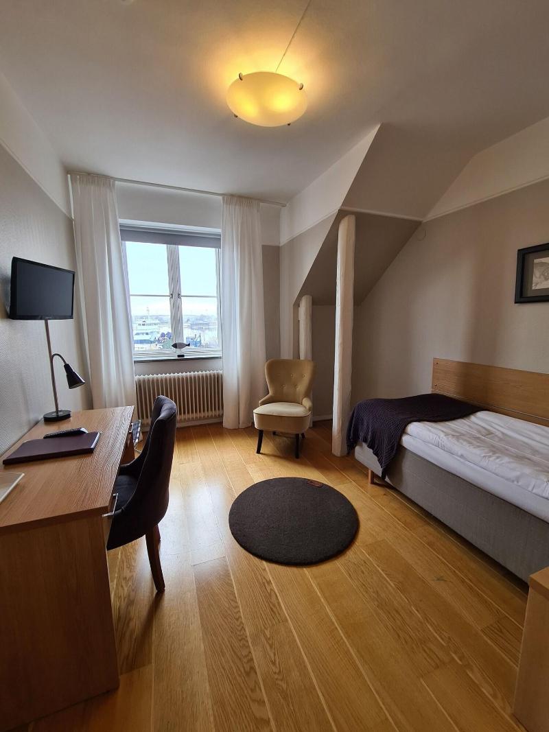 Hamnhotellet Kronan image