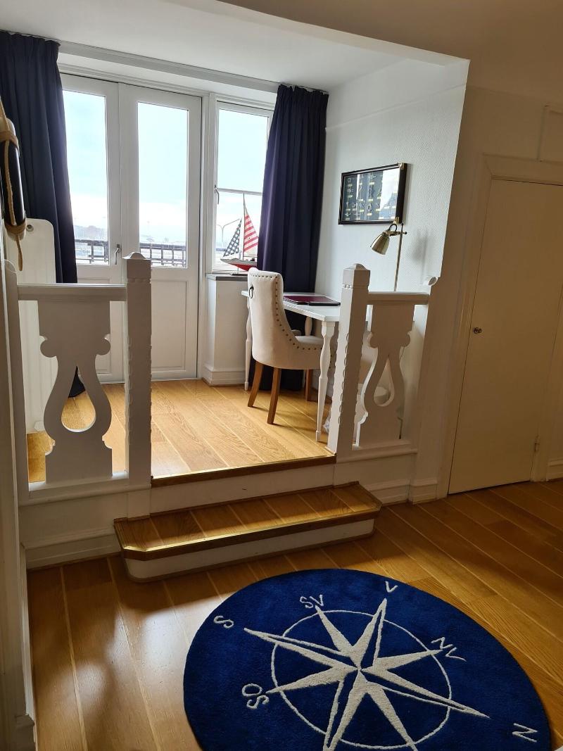 Hamnhotellet Kronan image