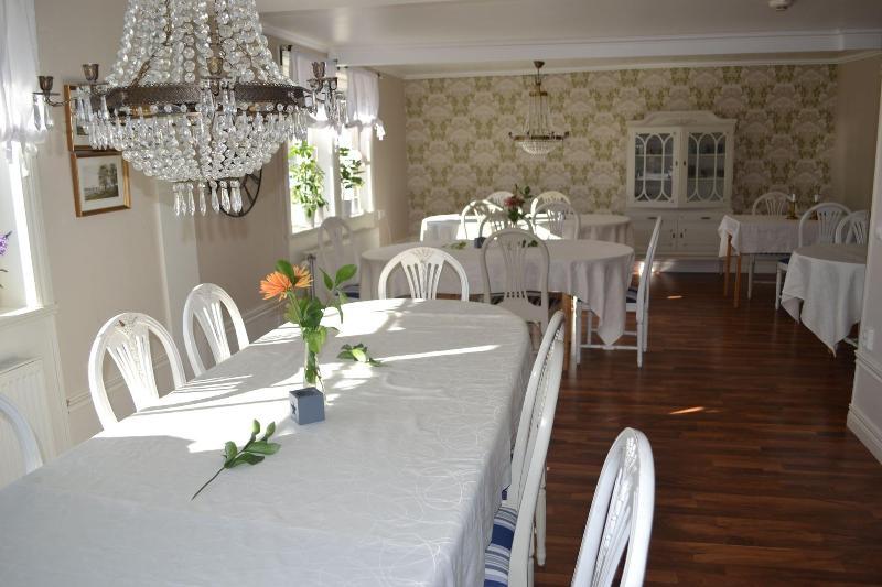 Mellanfjardens Pensionat image