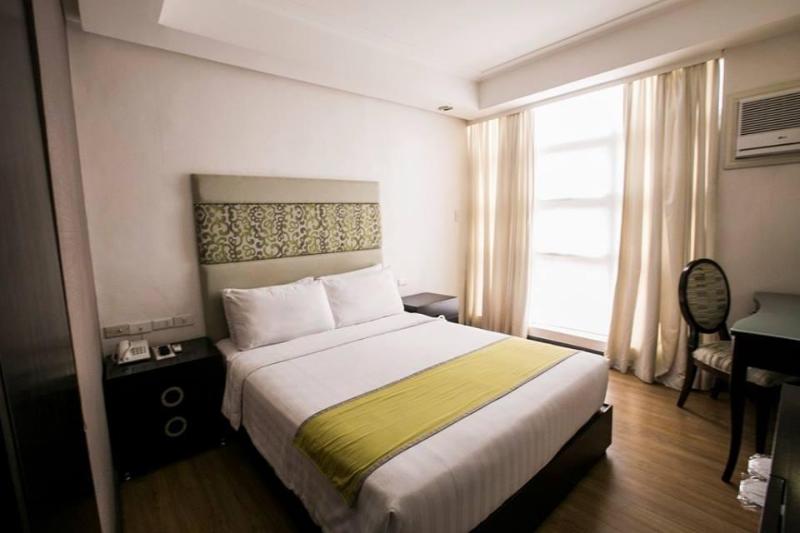 Queen Margarette Hotel - Downtown image