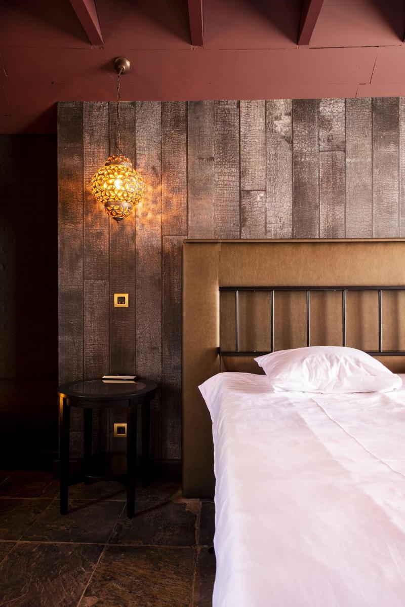 Love Hotel Domaine 10 image