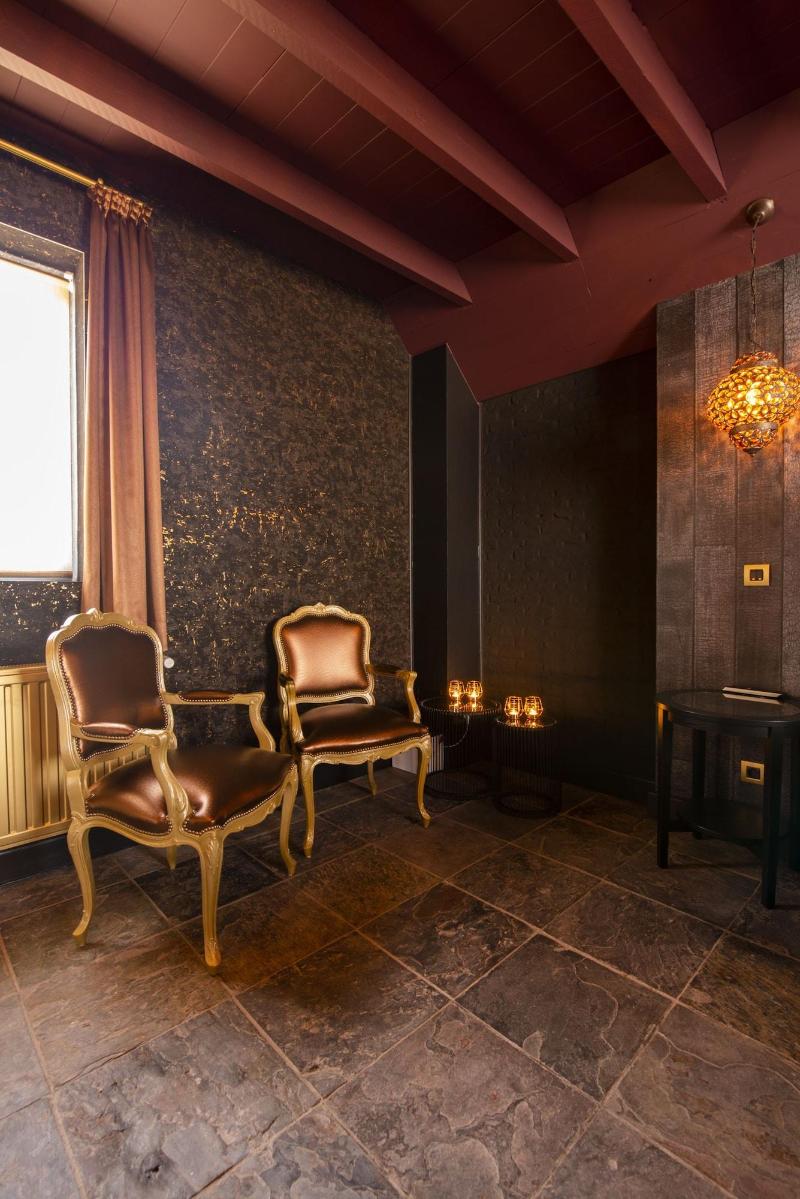 Love Hotel Domaine 10 image