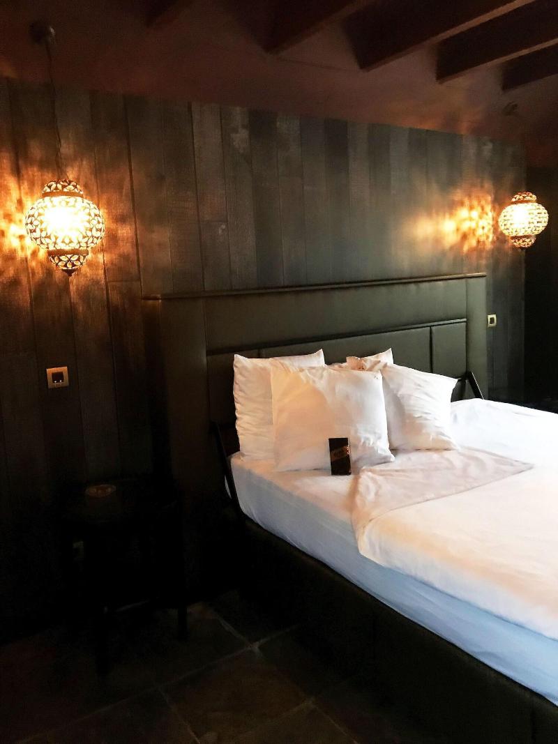 Love Hotel Domaine 10 image