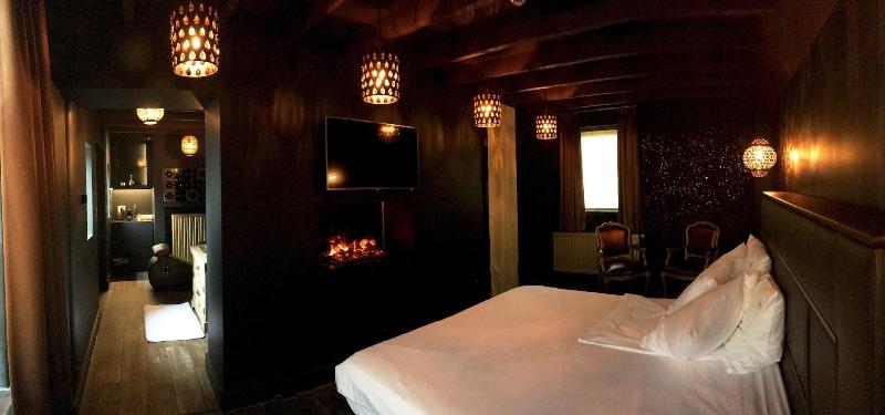 Love Hotel Domaine 10 image