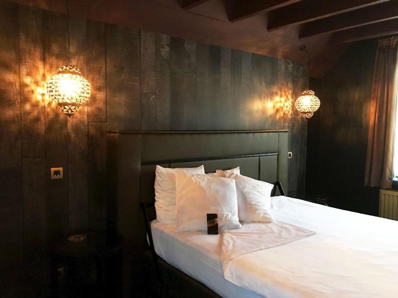 Love Hotel Domaine 10 image