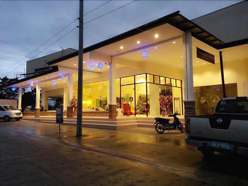 Dreamwave Hotel Ilagan image