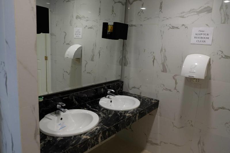 Dreamwave Hotel Ilagan image